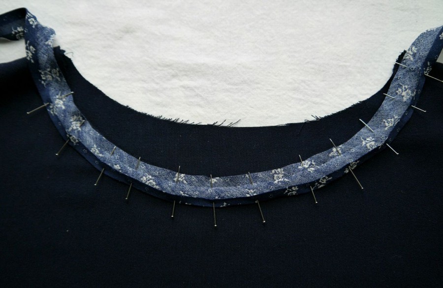 Sewing with Bias Tape Part 2 How to Sew a Bias Faced Neckline Seams