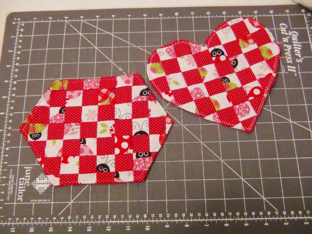 Sew In Love Mug Rug Pattern for Valentine's Day Seams And Scissors